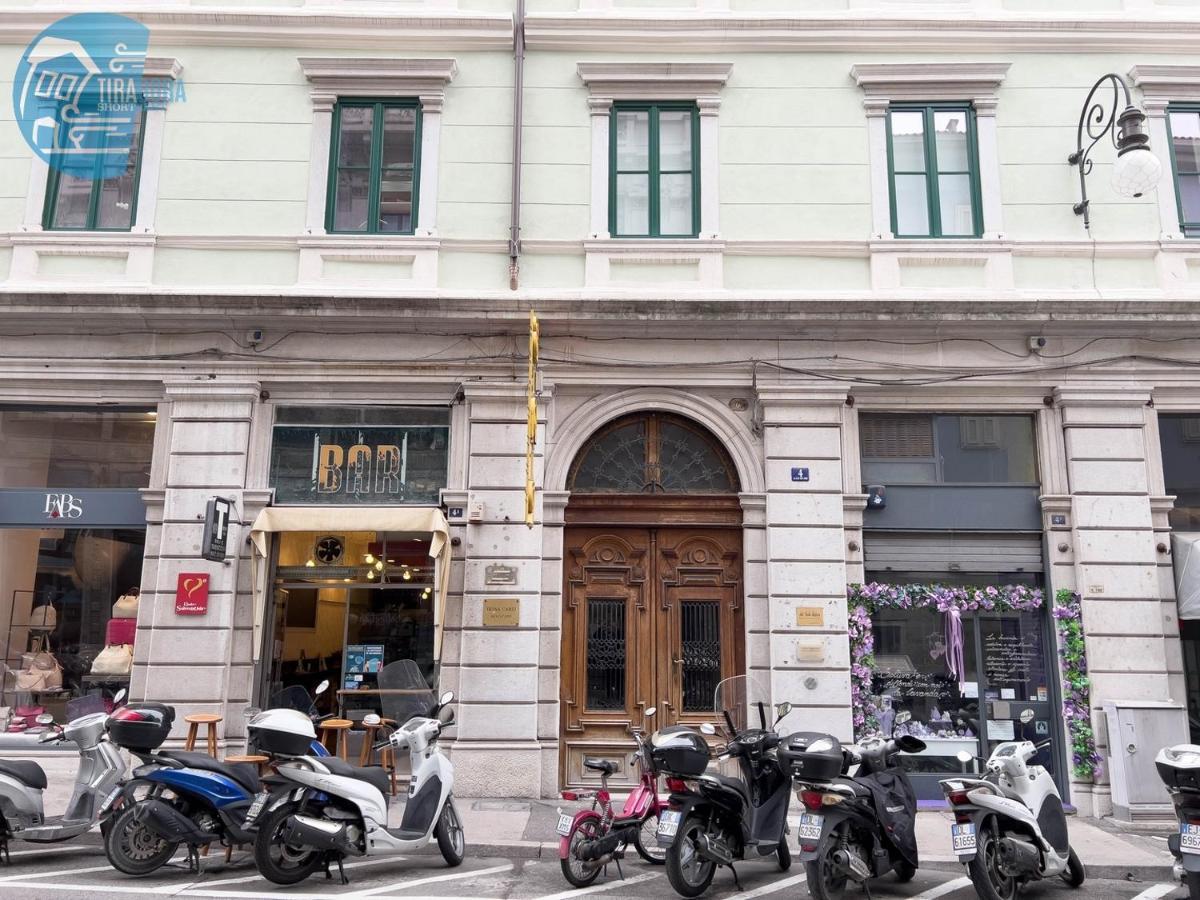 Imbriani 4 Tirabora Short Rent Lejlighed Trieste Eksteriør billede